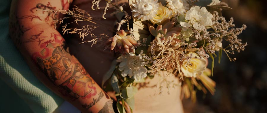 Vidéo Mariage rock Toulon Var Provence entre fleurs et tatouage