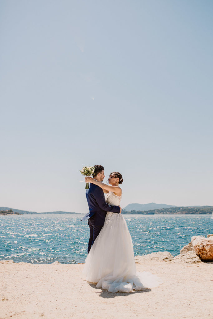 Photo de mariage à Toulon au Port Marchand