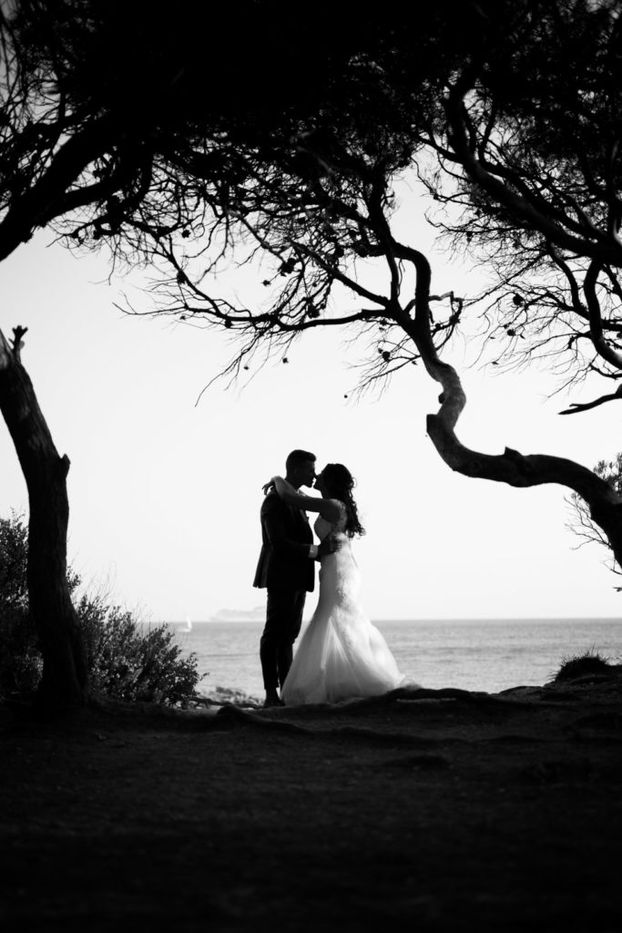 photographe de mariage île du gaou photo en noir et blanc