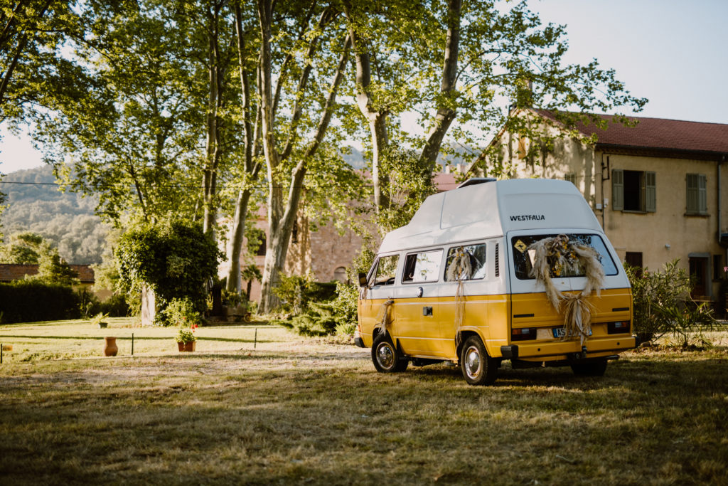 Van VW des mariés au domaine du Viet à Hyères