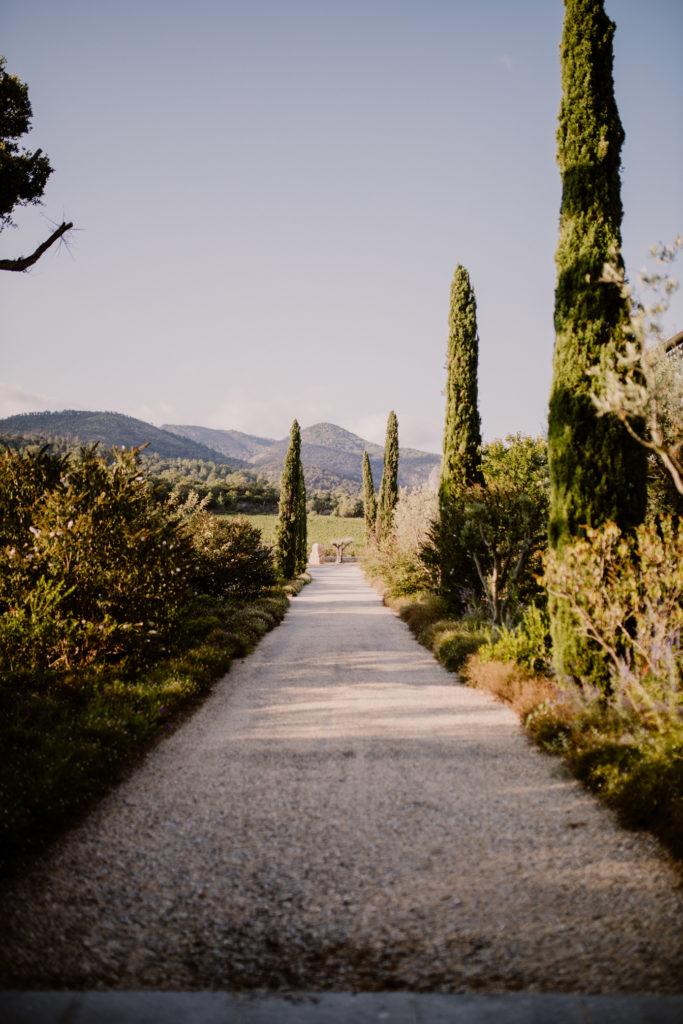 Allée de l'Ultimate Provence réception de mariage