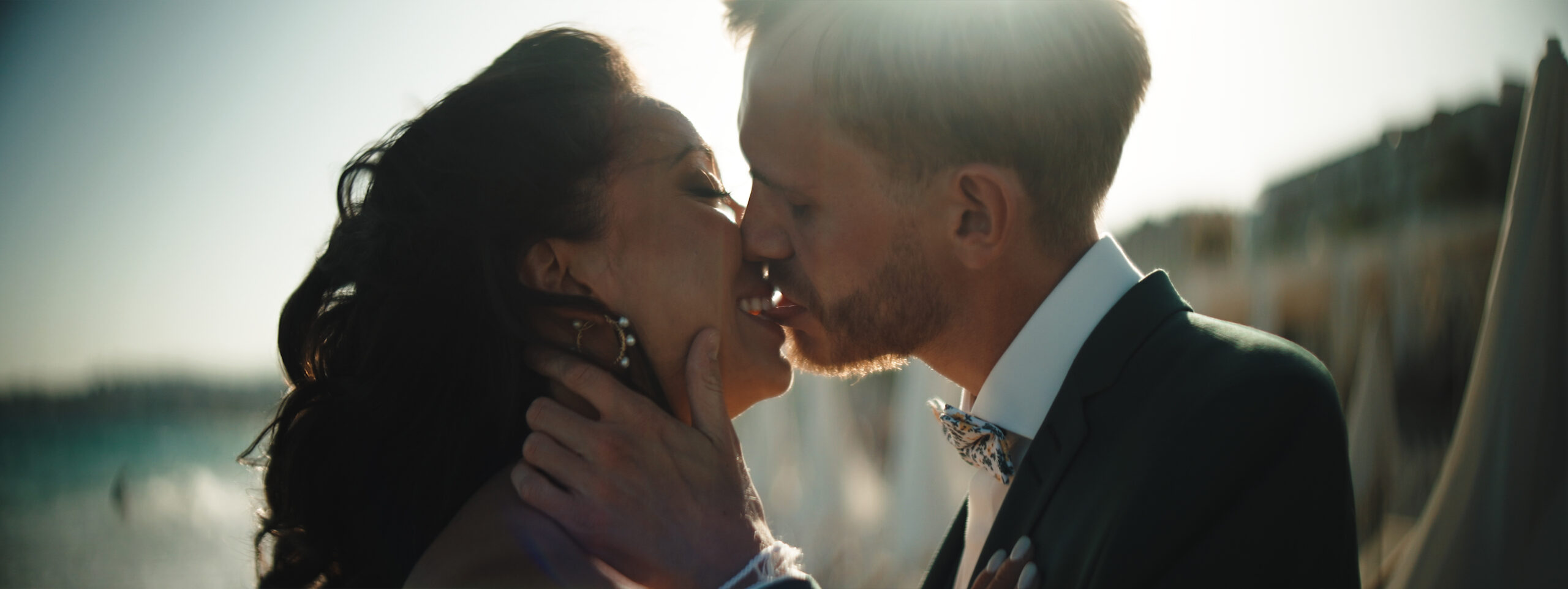 Mariage luxueux au Palais de la méditerranée à Nice filmé par The Birdies vidéaste de mariage haut de gamme